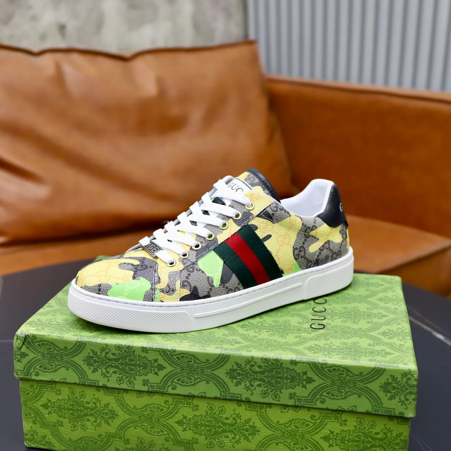 Ex-factory price: 420💰🙅‍♂️🙅‍♂️🙅‍♂️ Brand: Gucci GUCCi Standard code: 38-44 (45 customized) Grade: Same as the official website Material: Original leather splicing, comfortable and breathable sheepskin lining, original wear-resistant outsole Style category: Men's fashionable casual shoes, running, sports shoes, noble luxury brand elements, top luxury Color: actual picture color